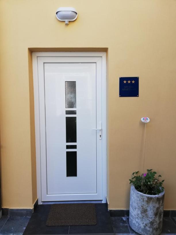 Studio Apartman Fleiss Apartment Samobor Ngoại thất bức ảnh